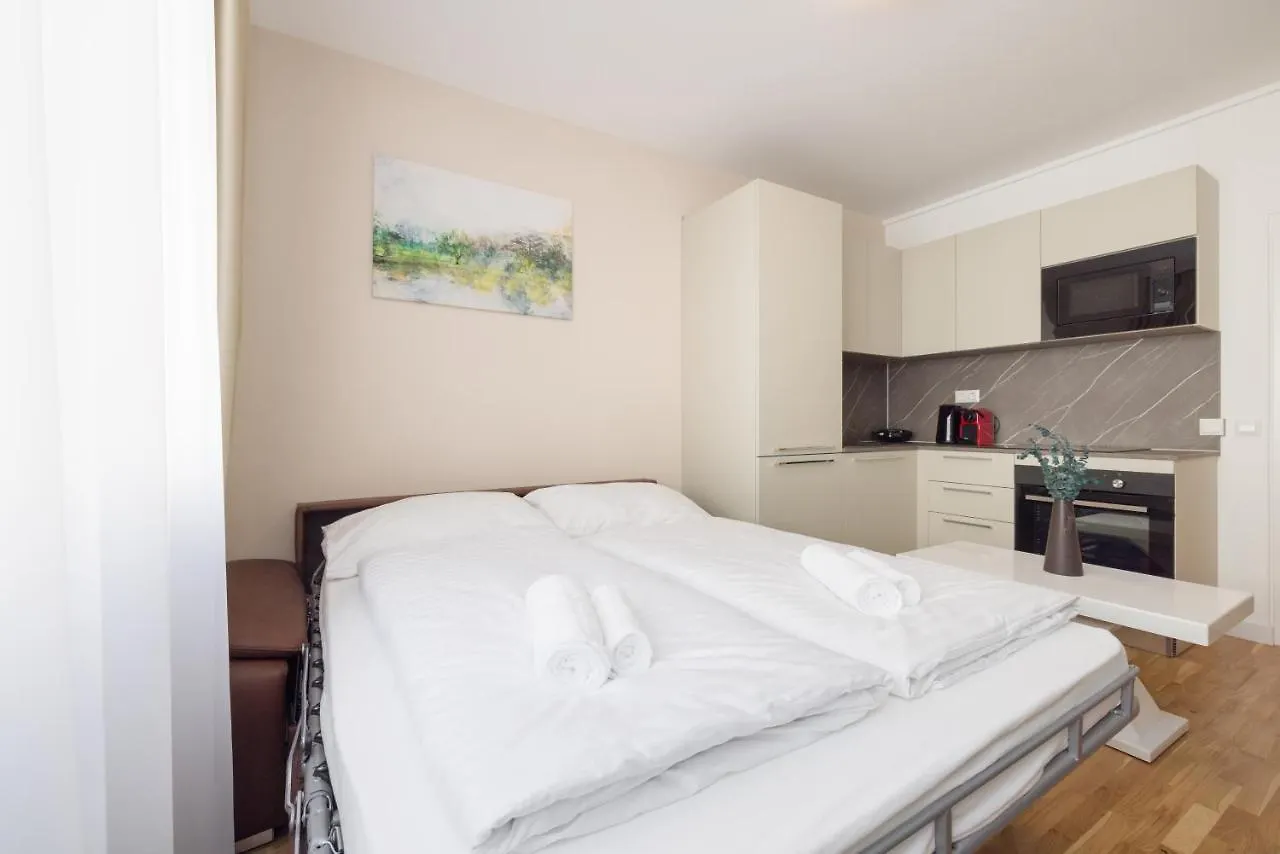 Comfort Apartments Deerbird Viena 0*,